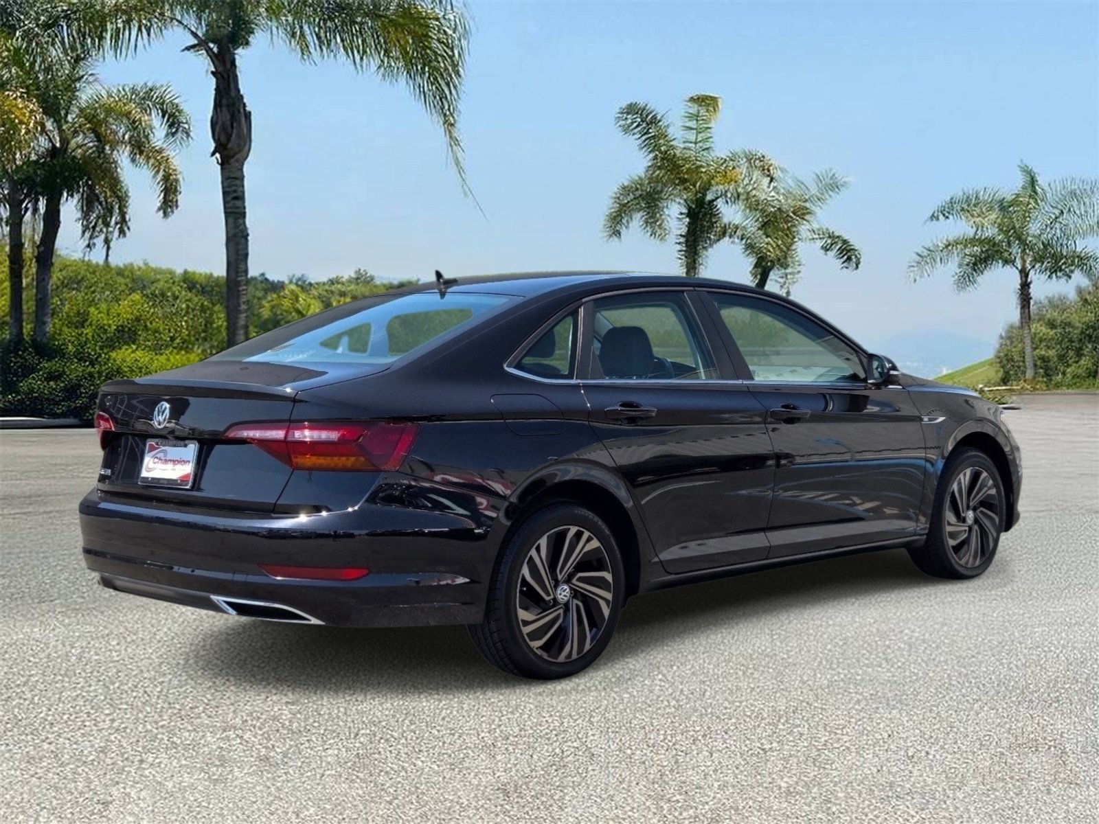 Used 2019 Volkswagen Jetta SEL Premium FWD image 5