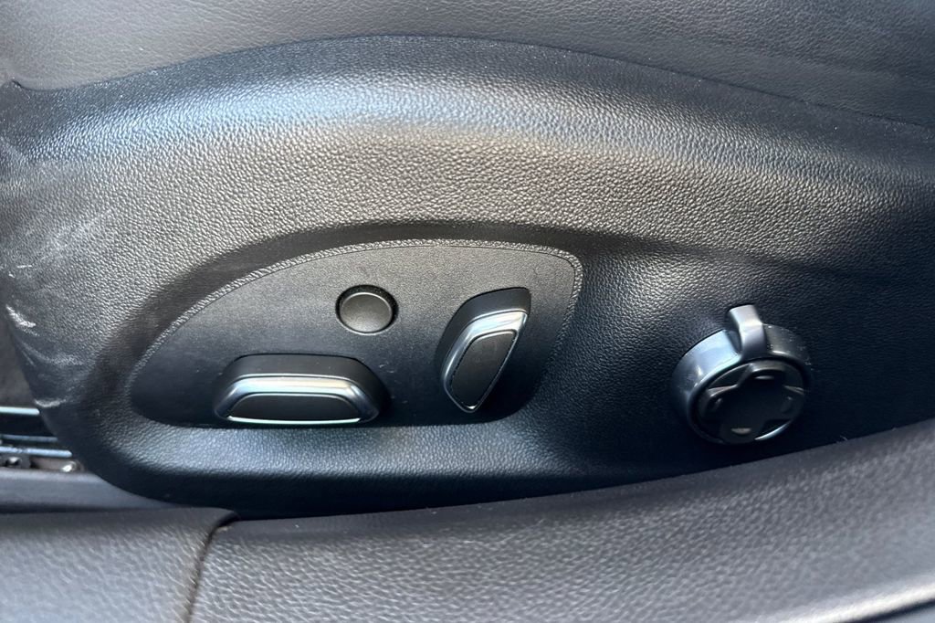 Used 2025 Cadillac CT5 Premium Luxury image 19