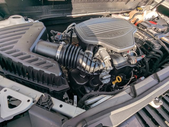 Used 2022 GMC Acadia AT4 w/ Technology Package image 23