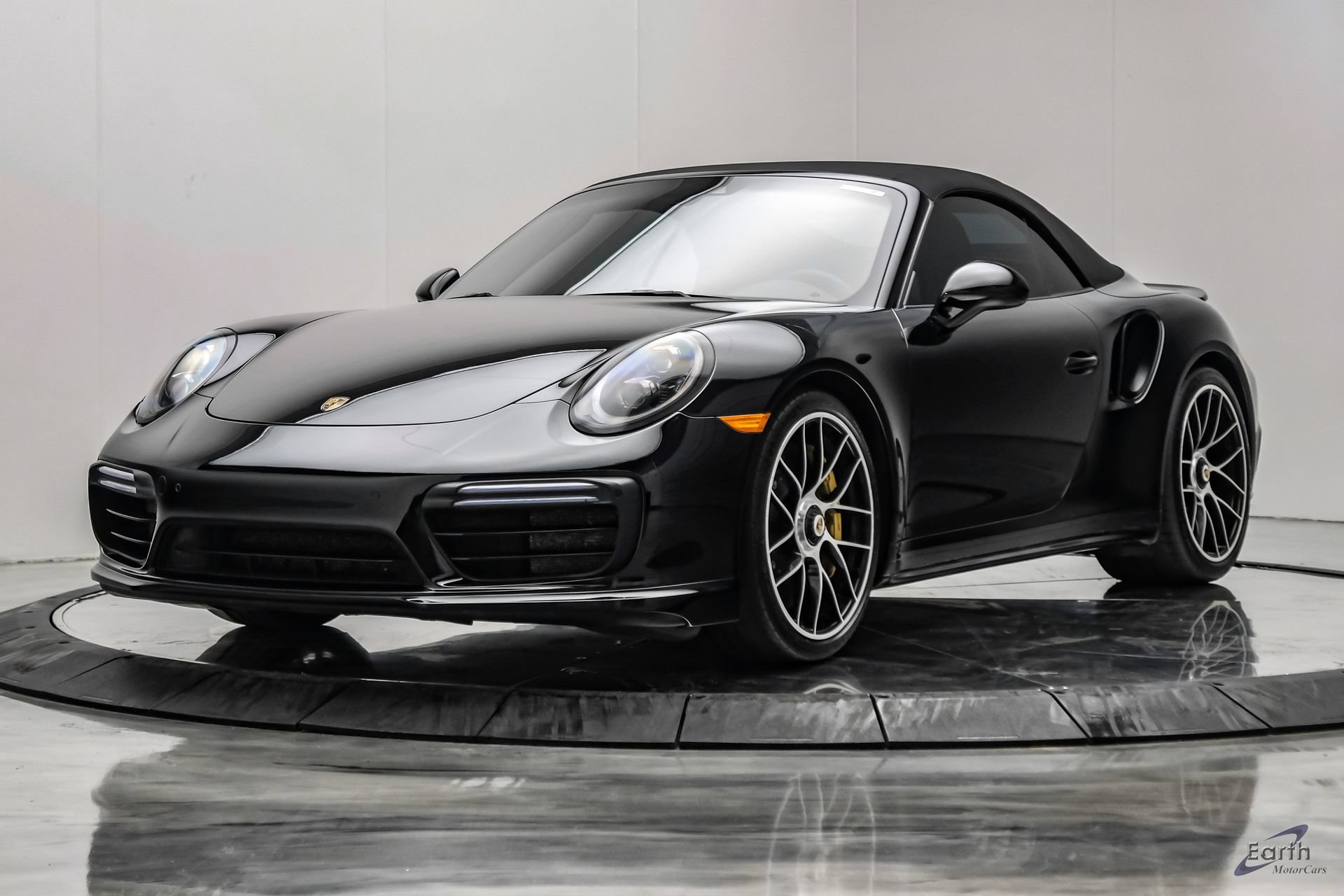 Used 2019 Porsche 911 Turbo S AWD/4WD image 5