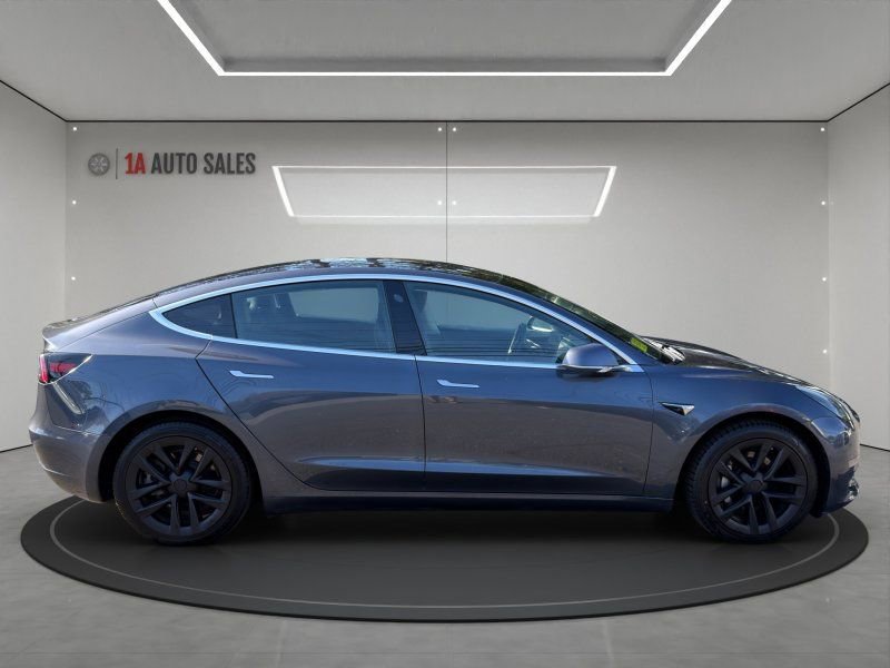 Used 2018 Tesla Model 3 Long Range image 6