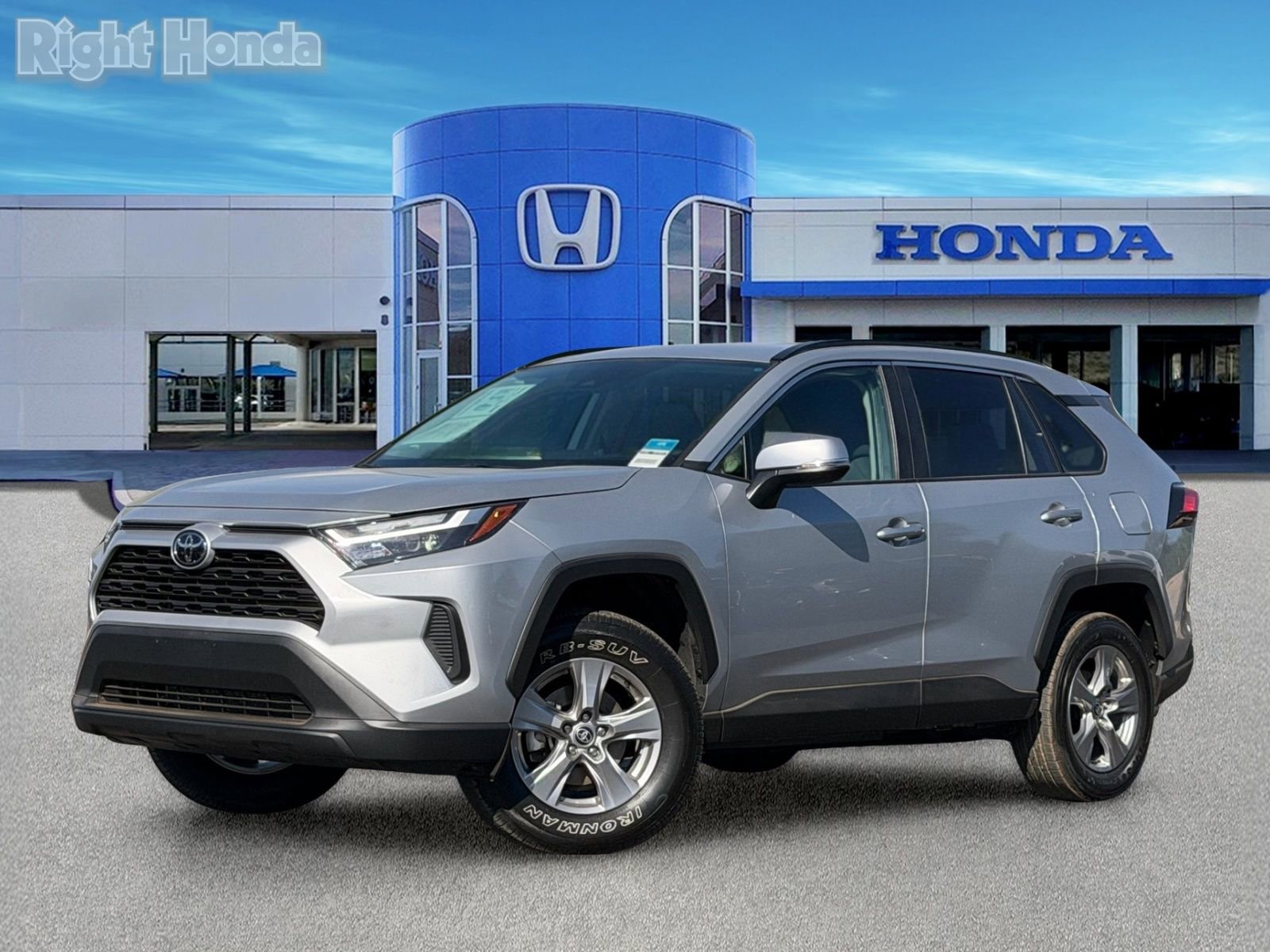 Used 2025 Toyota RAV4 XLE AWD/4WD video 2