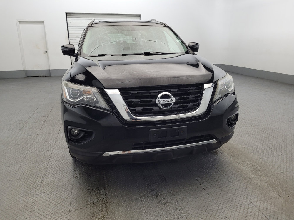 Used 2017 Nissan Pathfinder Platinum w/ Family Entertainment Package AWD/4WD image 14