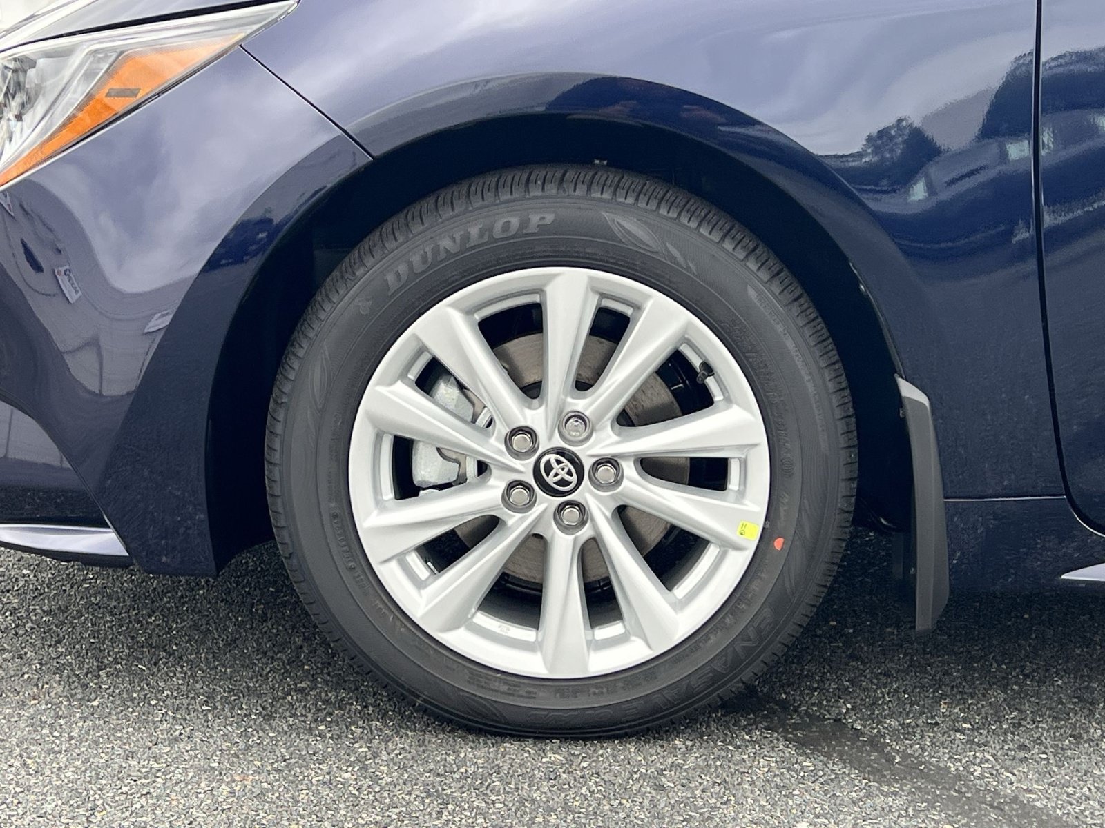 New 2027 Toyota Corolla LE FWD image 7