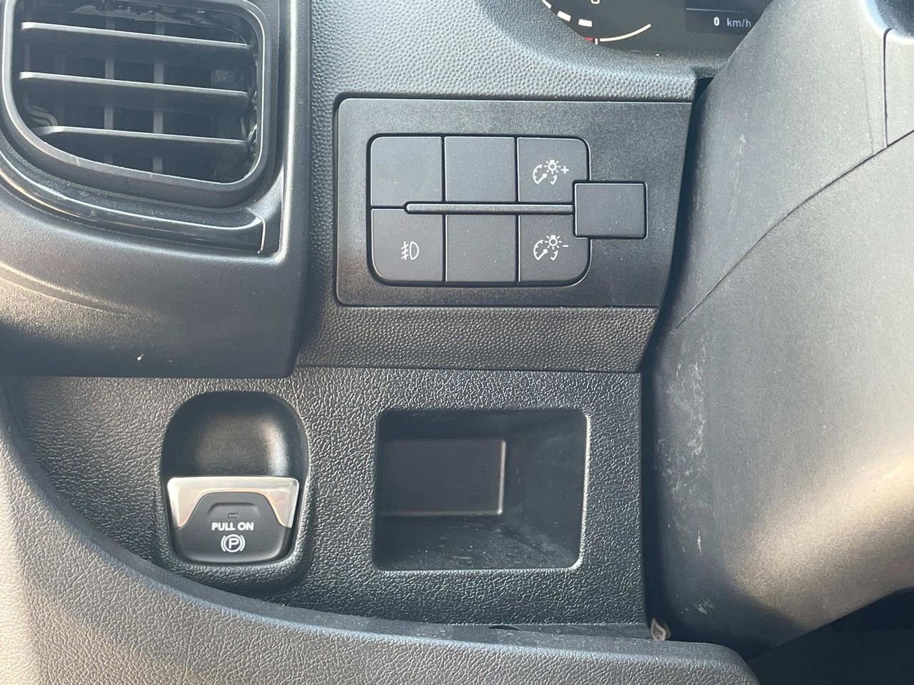 New 2024 RAM ProMaster 3500 w/ Delivery Van Package FWD image 31