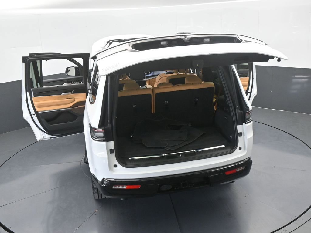 Used 2024 Jeep Grand Wagoneer Series III w/ Quick Order Packagew 28T image 92