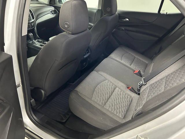 Used 2018 Chevrolet Equinox LT AWD/4WD image 15