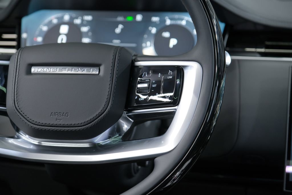 Used 2026 Land Rover Range Rover Long Wheelbase SE image 69