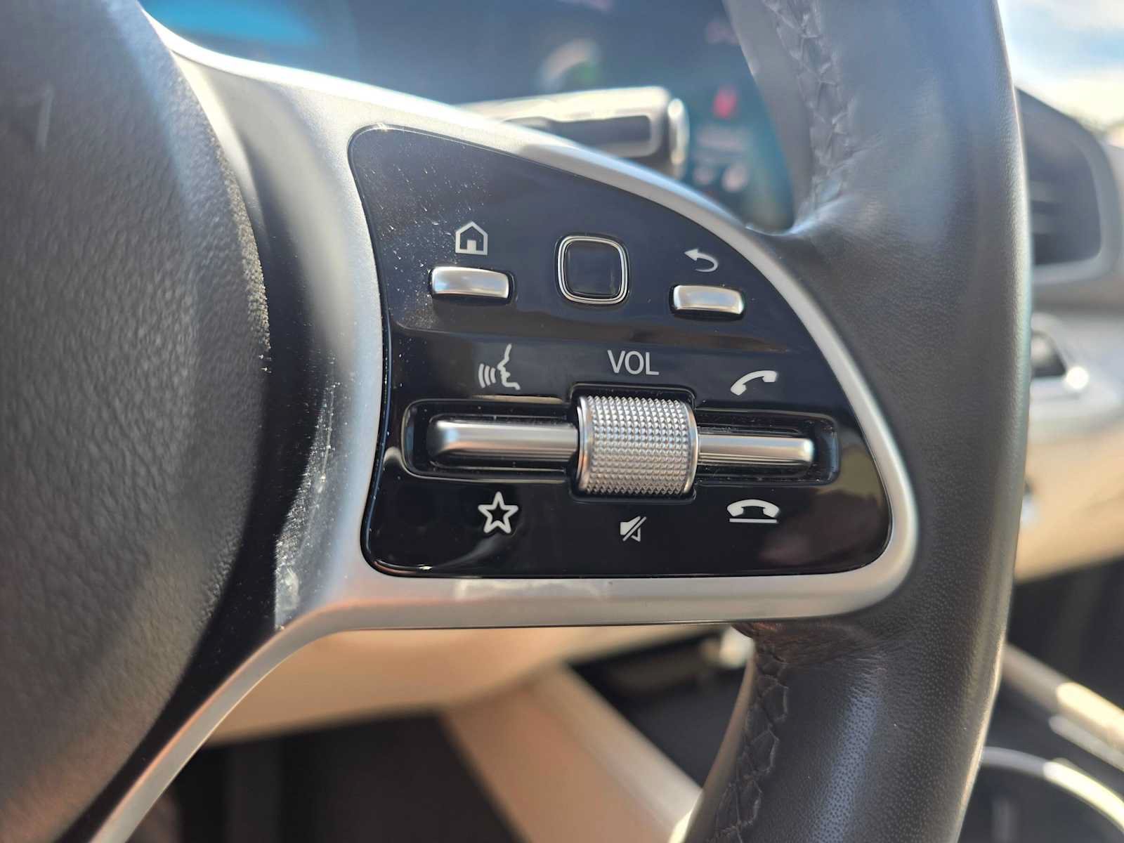 Used 2020 Mercedes-Benz GLS 450 4MATIC image 33