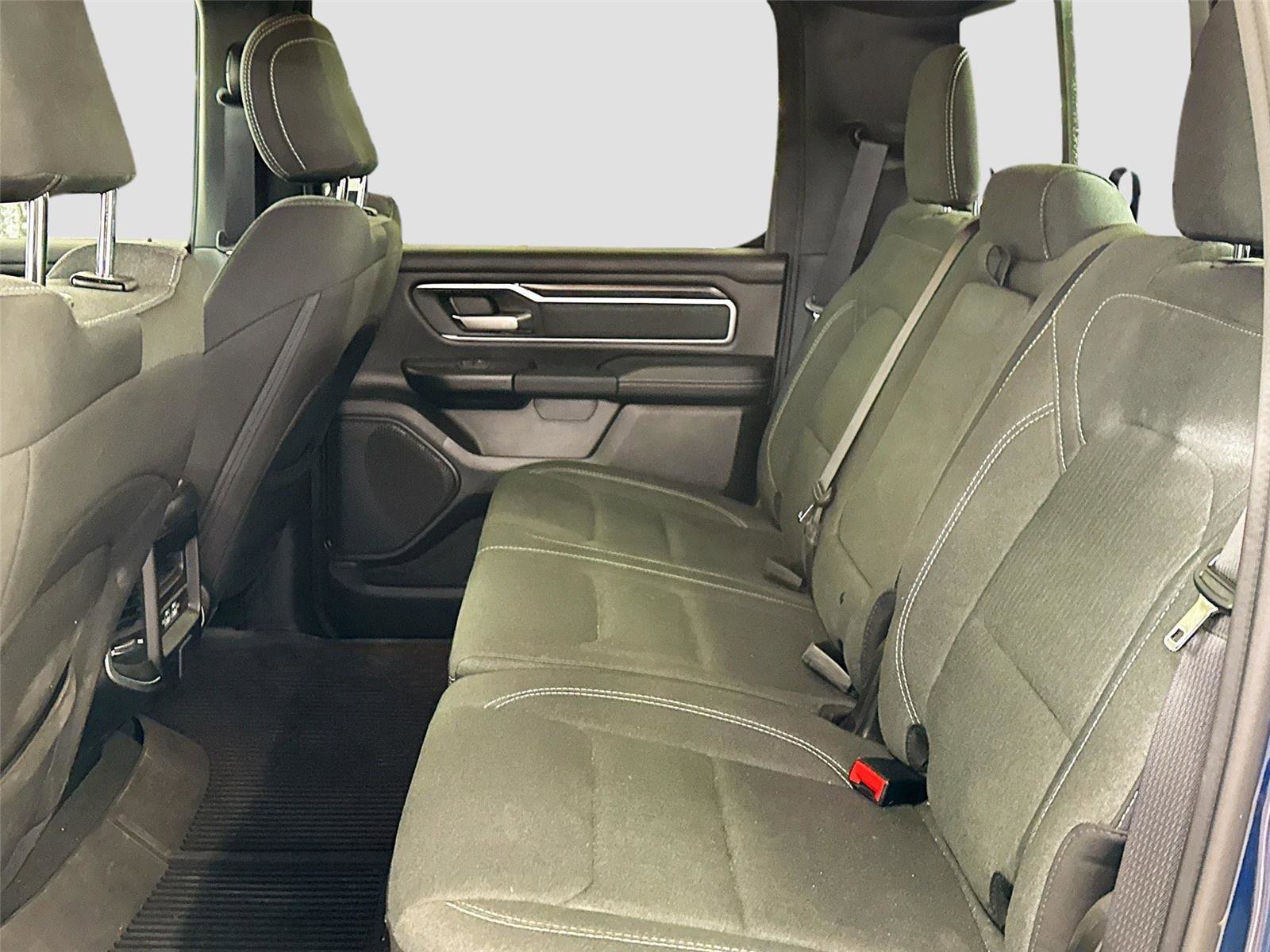 Used 2022 RAM 1500 Big Horn AWD/4WD image 5