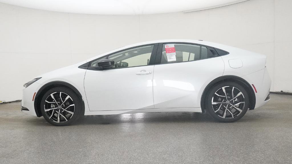 New 2026 Toyota Prius Plug-In Hybrid image 10