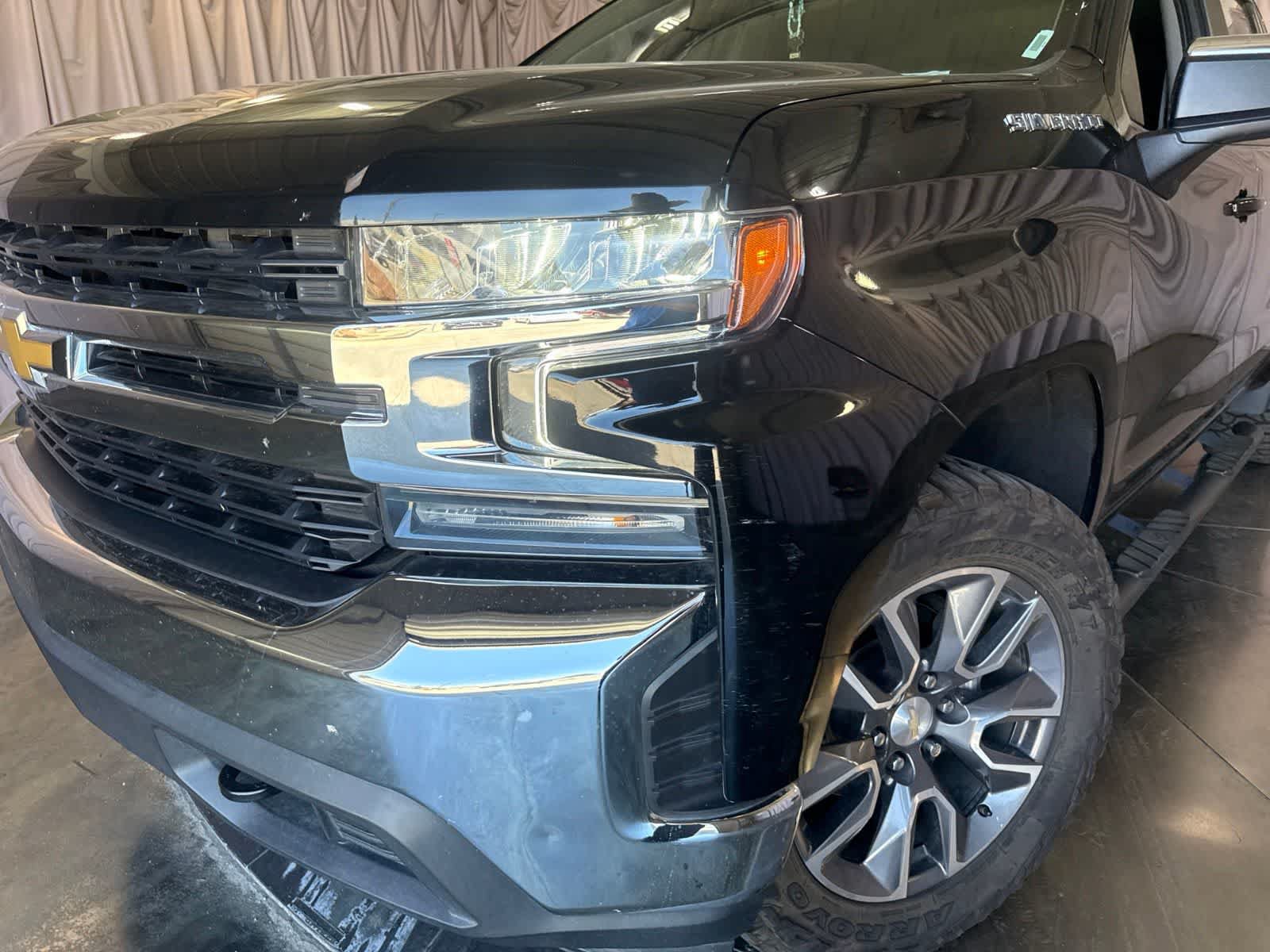 Used 2021 Chevrolet Silverado 1500 LT AWD/4WD image 9