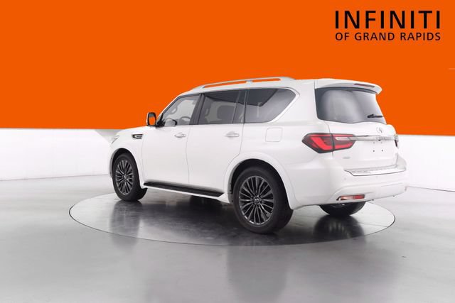 Used 2024 INFINITI QX80 Sensory AWD/4WD image 5