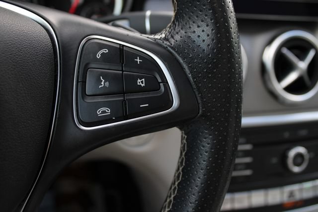 Certified 2018 Mercedes-Benz GLA 250 4MATIC image 9