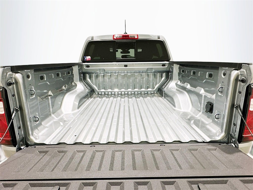 New 2026 GMC Canyon Elevation w/ Convenience Package image 27