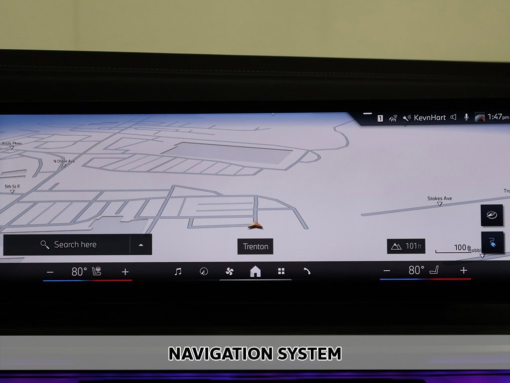 Used 2025 BMW i7 xDrive60 w/ Premium Package image 3