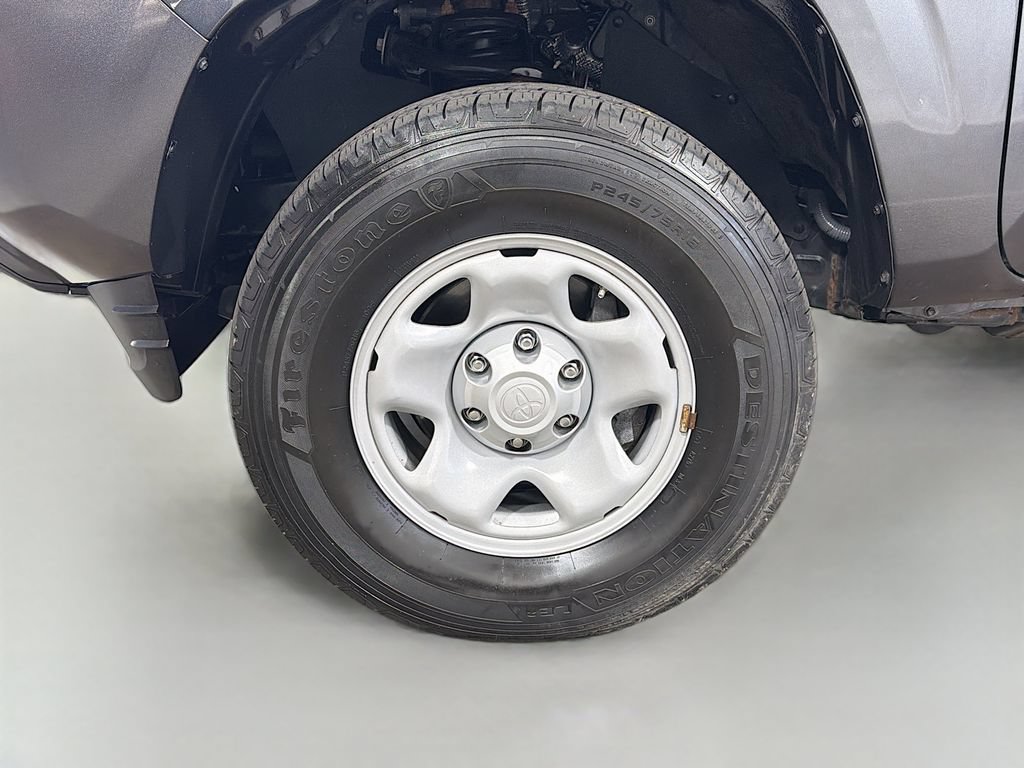 Used 2023 Toyota Tacoma SR AWD/4WD image 29