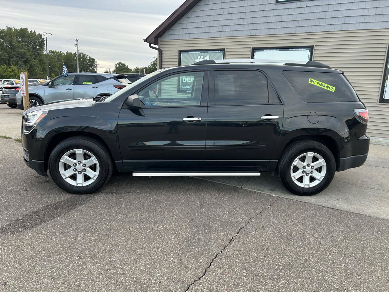 Used 2015 GMC Acadia SLE AWD/4WD image 8