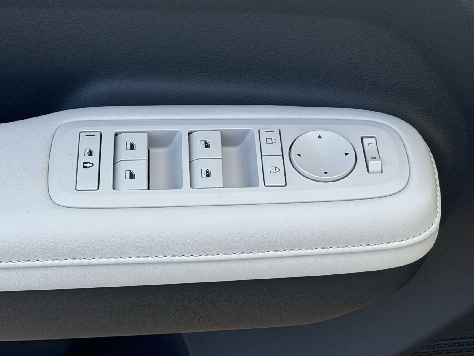 New 2026 Hyundai Santa Fe SEL AWD/4WD image 15