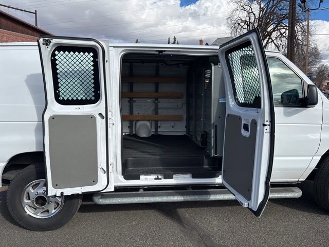 Used 2014 Ford E-250 and Econoline 250 w/ Power Group image 23
