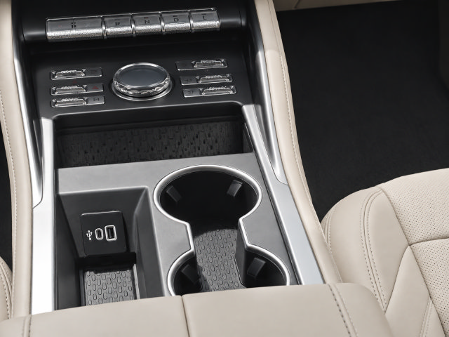 Used 2025 Lincoln Nautilus Premier w/ Equipment Group 102A AWD/4WD image 13