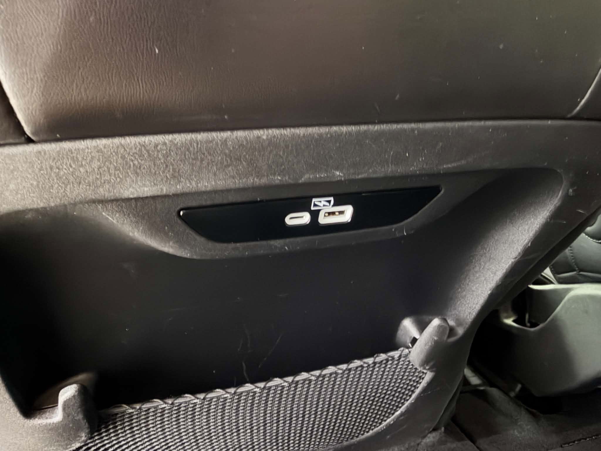 Used 2023 Chrysler Pacifica Touring-L FWD image 30