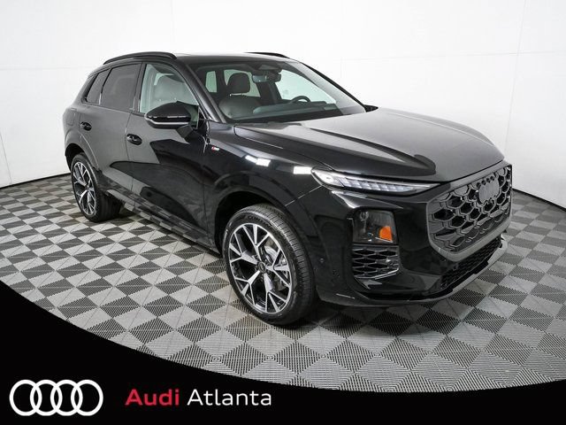 New 2026 Audi Q3 quattro 2.0T AWD/4WD image 1