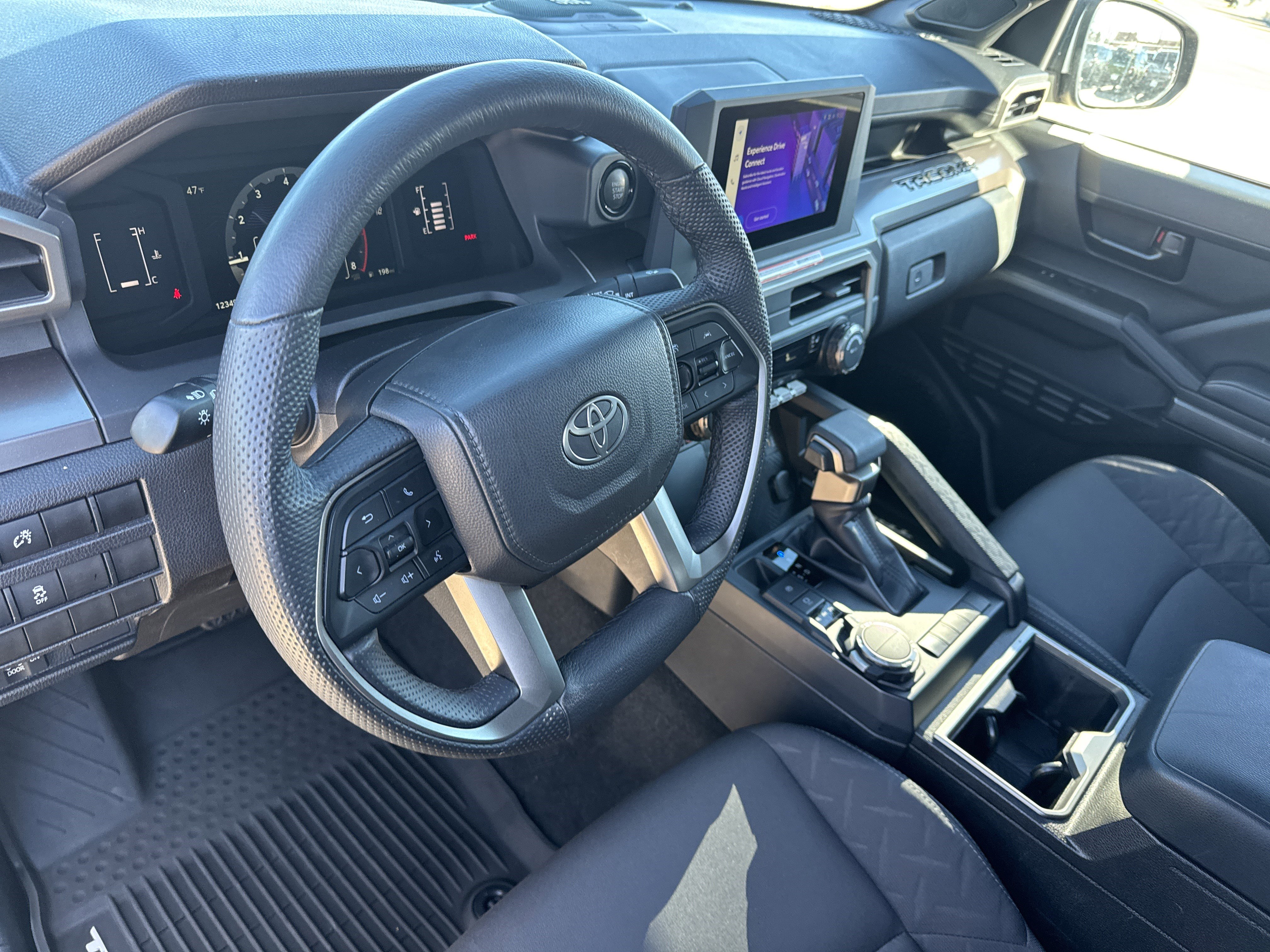 Certified 2025 Toyota Tacoma SR5 image 12