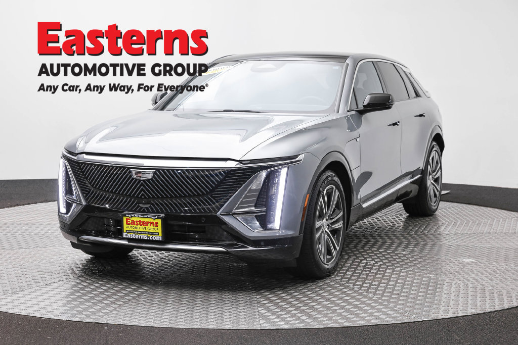 Used 2024 Cadillac Lyriq Luxury AWD/4WD image 1