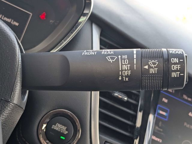 Used 2022 Chevrolet Trax LT w/ LT Convenience Package image 27