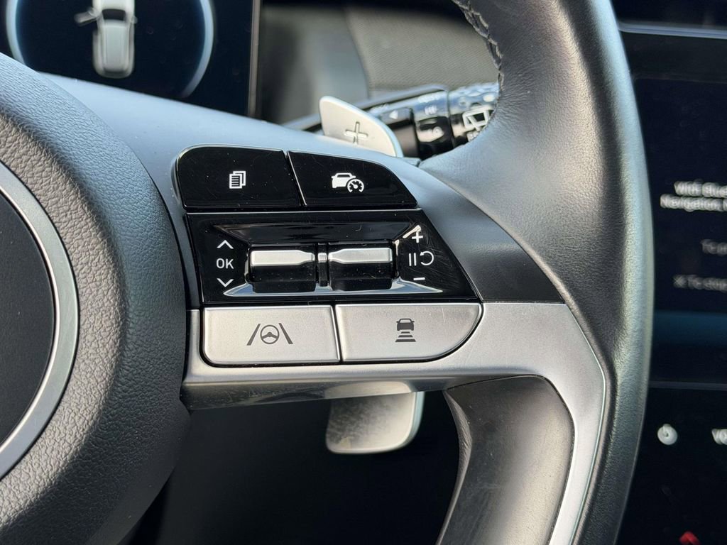 Certified 2023 Hyundai Tucson Limited AWD/4WD image 24