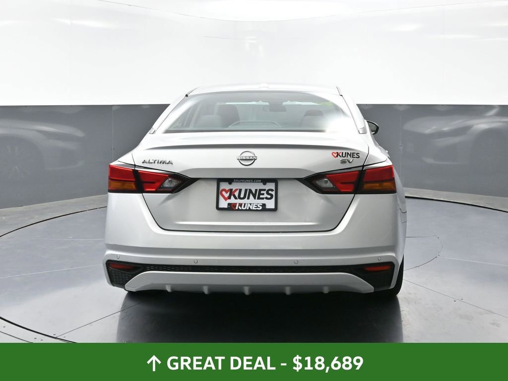 Used 2024 Nissan Altima 2.5 SV image 13