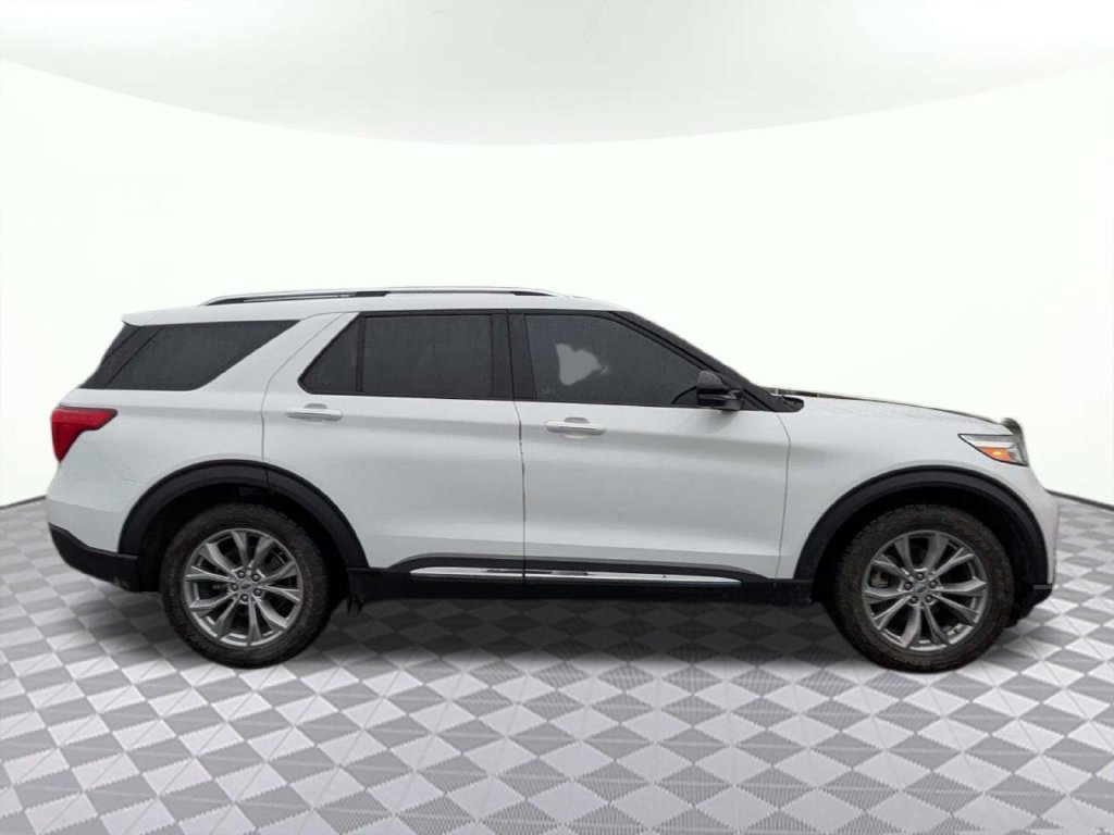 Certified 2023 Ford Explorer Limited w/ Equipment Group 301A RWD image 2