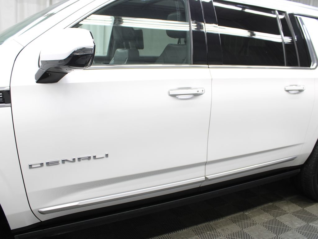 Used 2024 GMC Yukon XL Denali w/ Denali Reserve Package AWD/4WD image 56