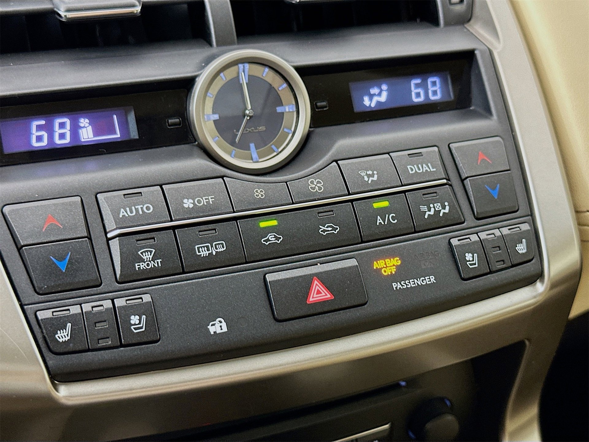 Used 2017 Lexus NX 200t FWD image 17