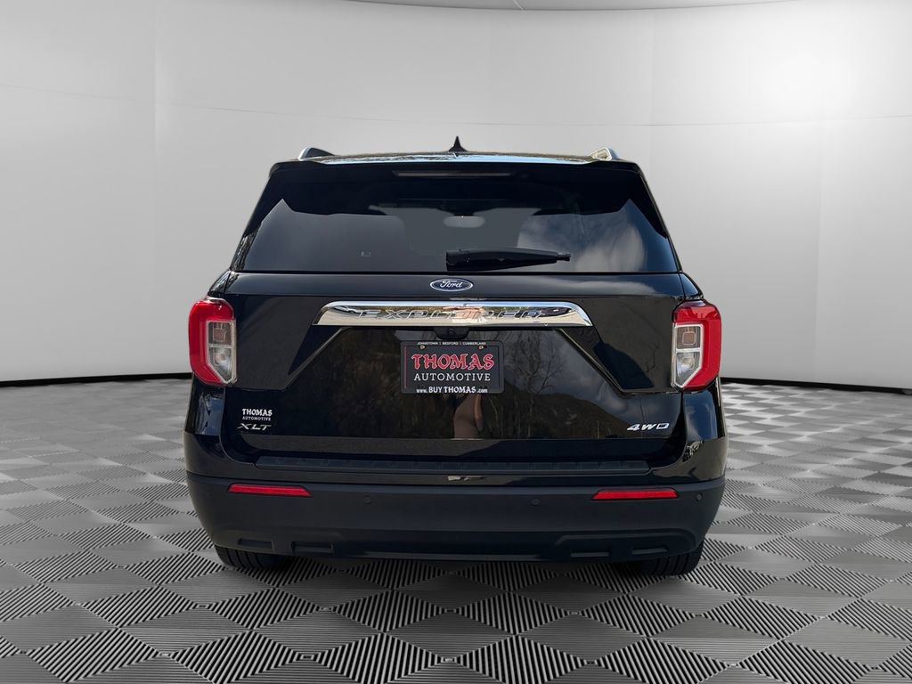 Used 2024 Ford Explorer XLT image 6
