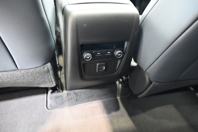 Used 2023 Buick Enclave Essence w/ Experience Buick Package FWD image 27