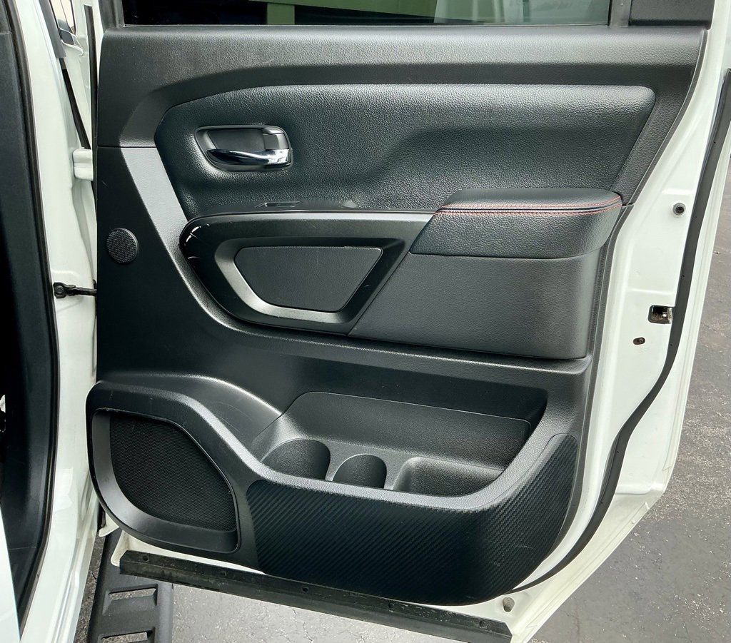 Used 2021 Nissan Titan PRO-4X w/ Pro-4x Convenience Package image 25