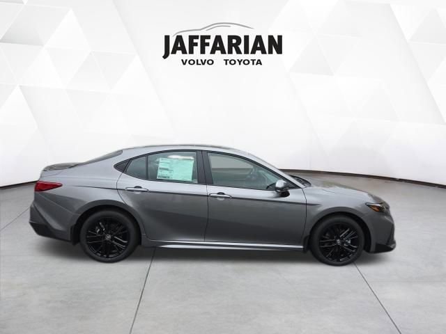 New 2026 Toyota Camry SE image 2