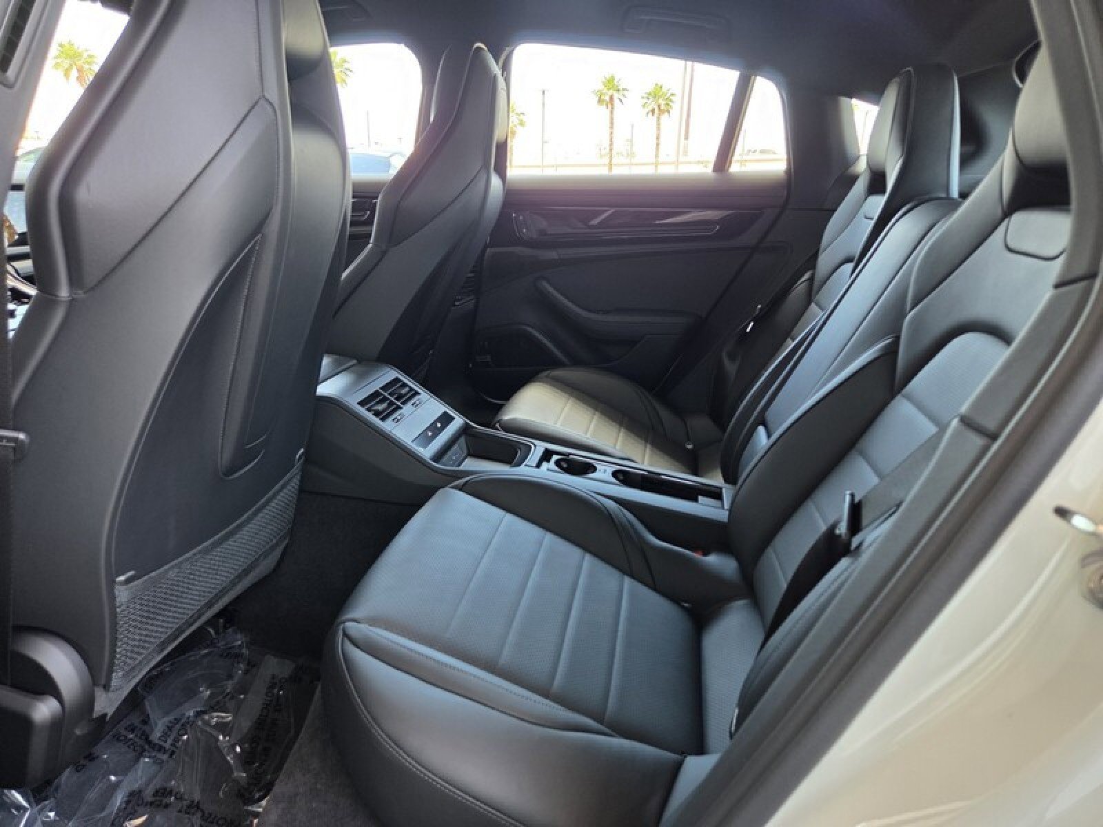 Used 2025 Porsche Panamera image 14