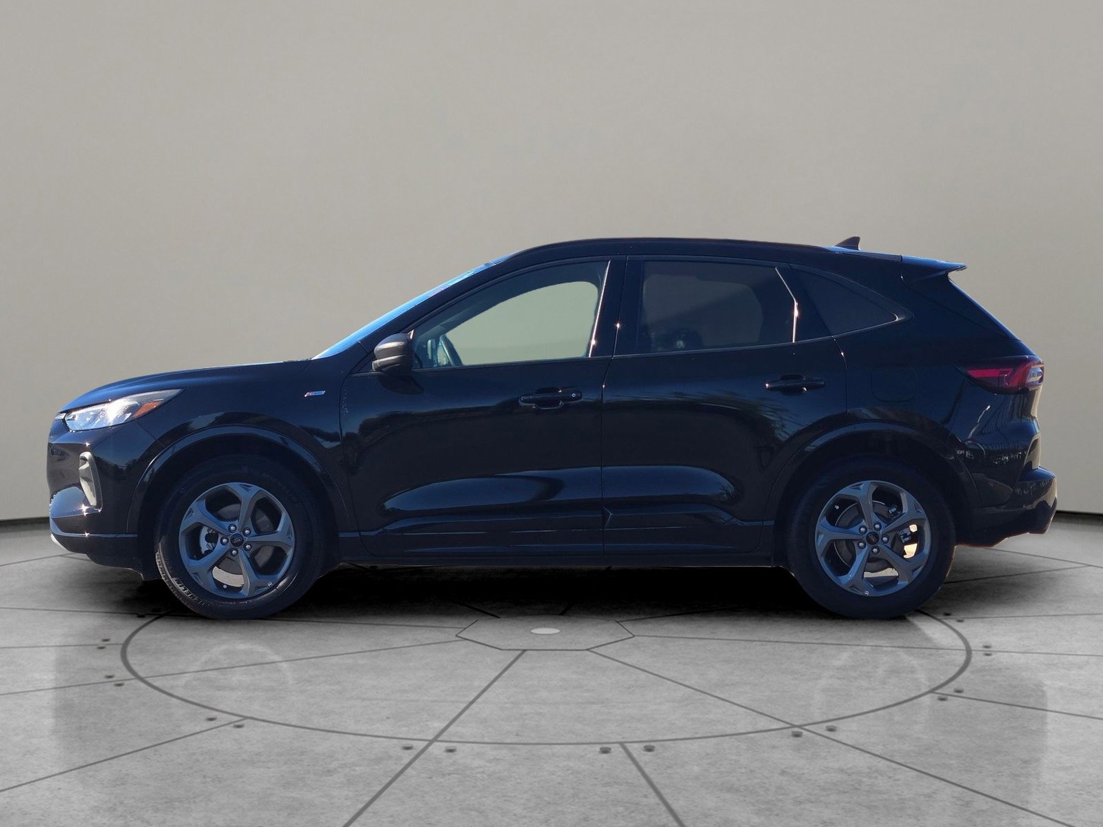 Used 2024 Ford Escape ST-Line image 7