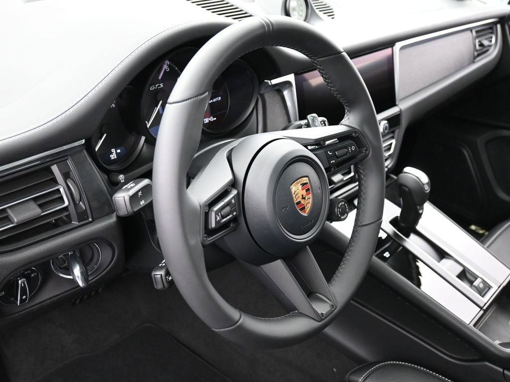 New 2026 Porsche Macan GTS AWD/4WD image 17