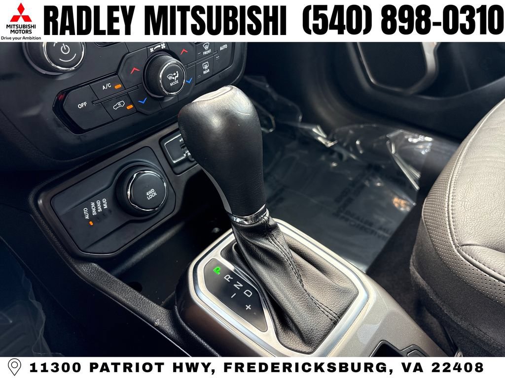 Used 2021 Jeep Renegade Limited AWD/4WD image 11