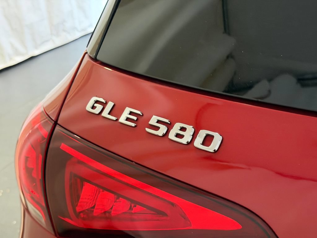 Used 2021 Mercedes-Benz GLE 580 4MATIC image 25