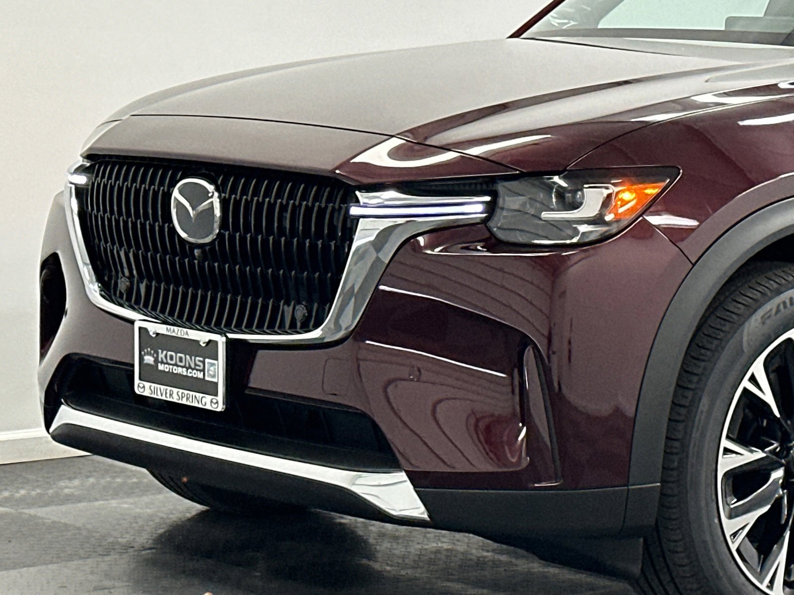 New 2025 MAZDA CX-90 Plug-In Hybrid w/ Premium Plus image 2