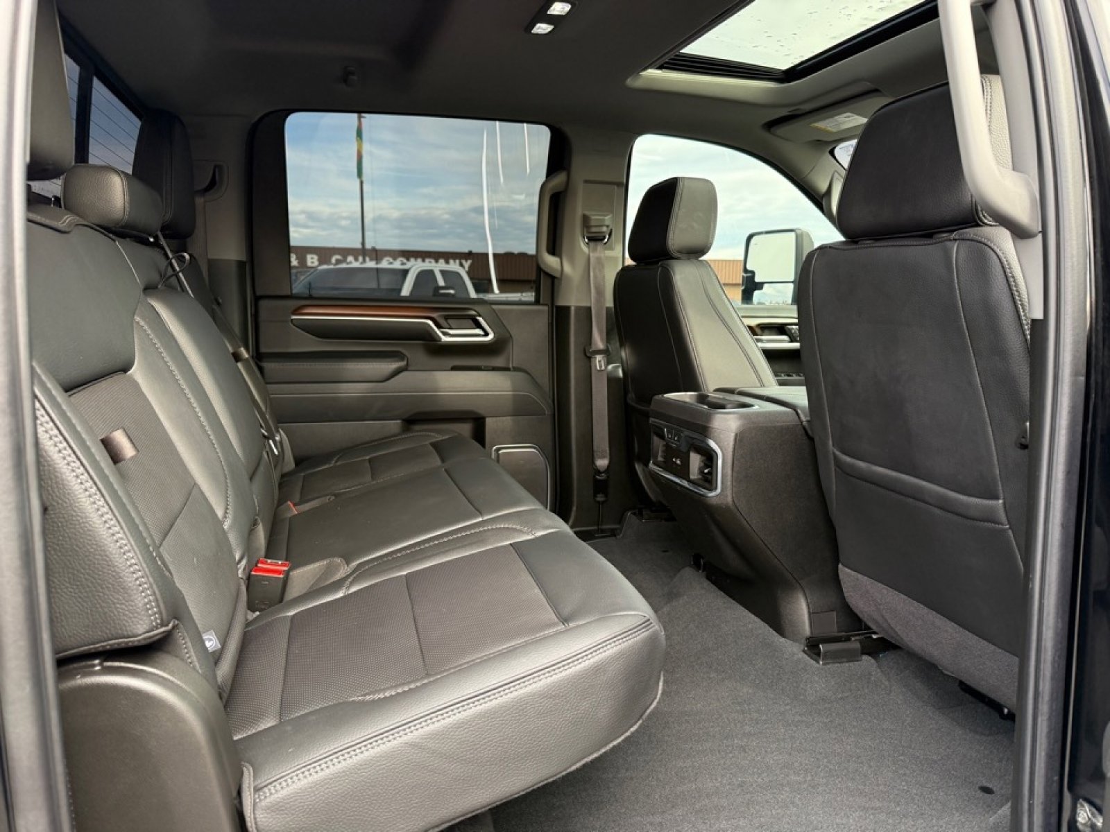 Used 2025 GMC Sierra 2500 Denali w/ Technology Package image 15