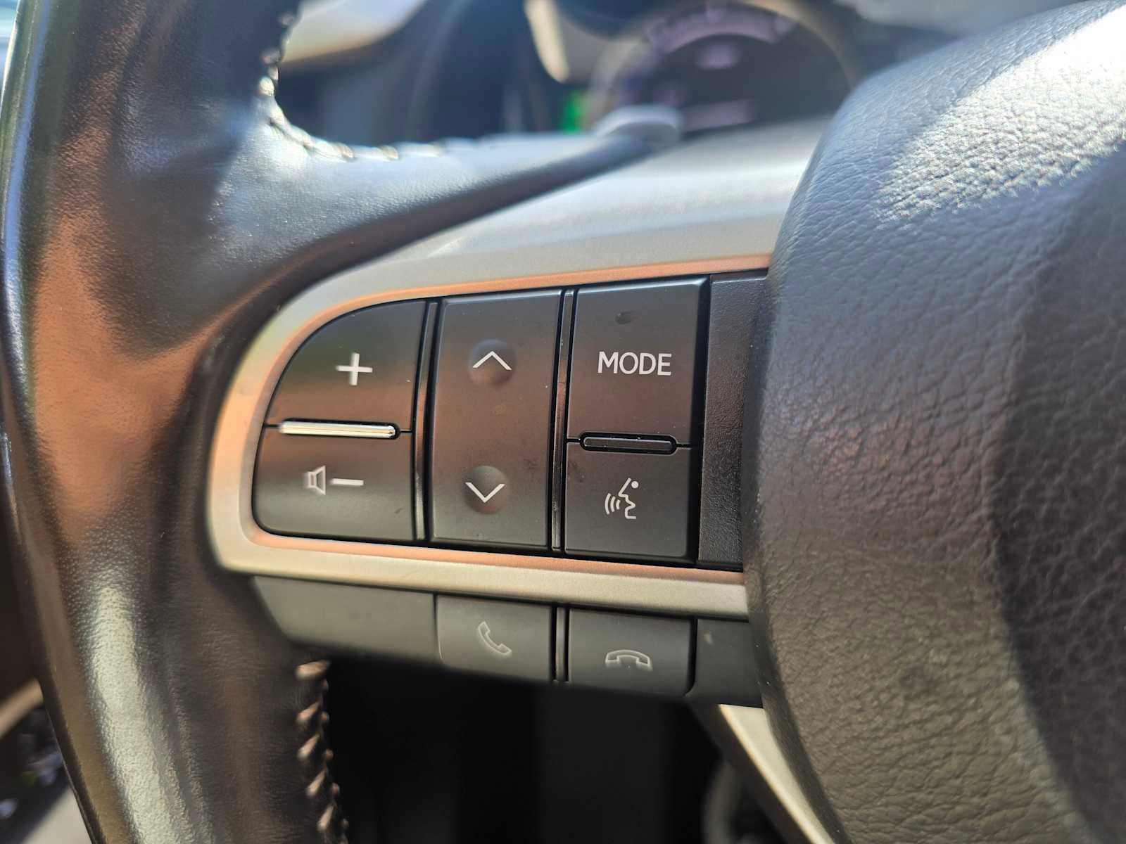 Used 2022 Lexus RX 450hL AWD w/ Premium Package image 35