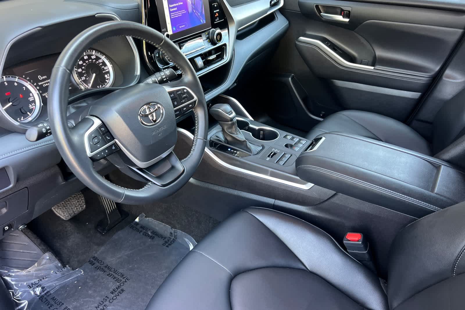 Certified 2026 Toyota Highlander XLE AWD/4WD image 11