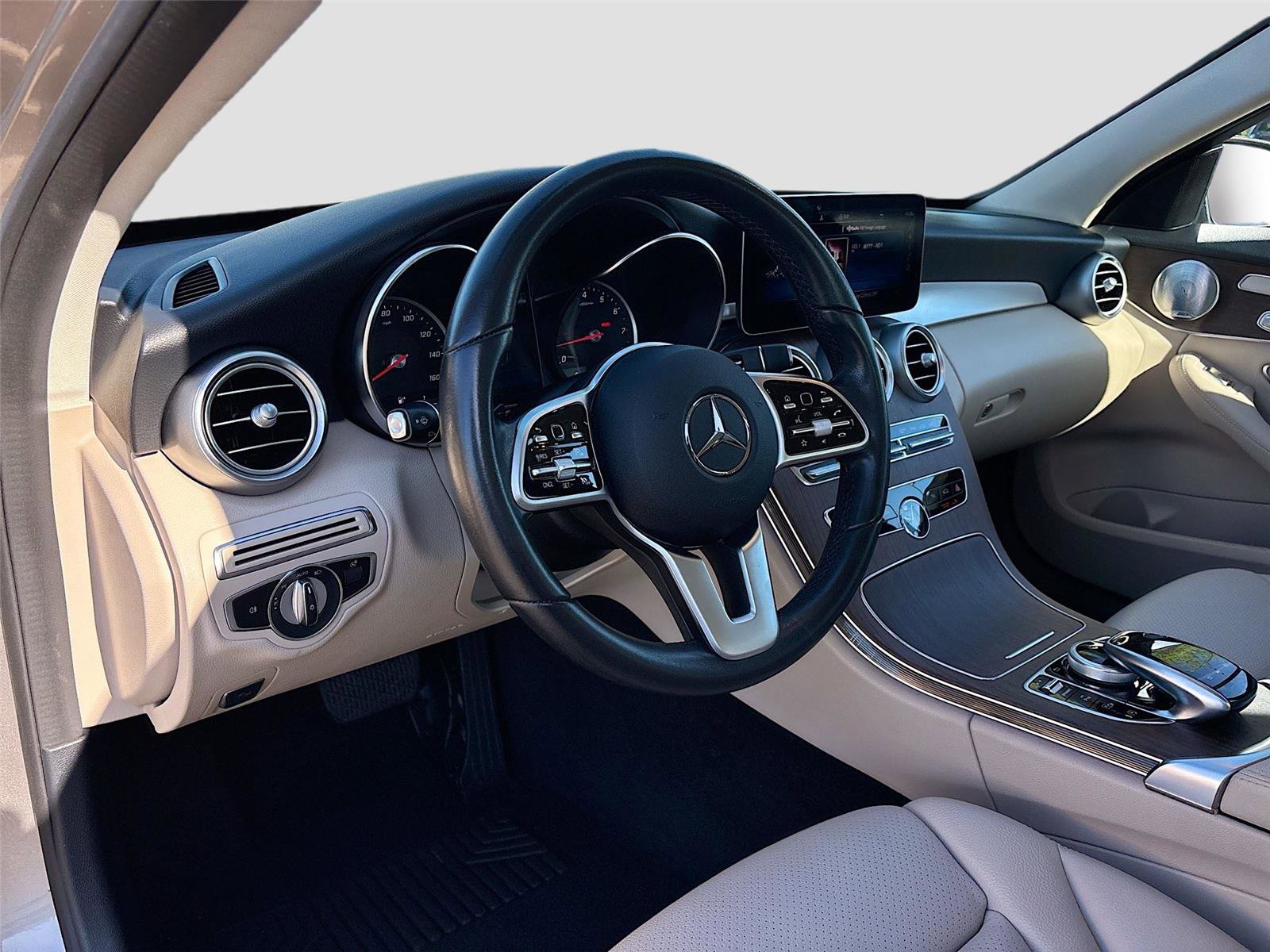 Used 2020 Mercedes-Benz C 300 Sedan image 10