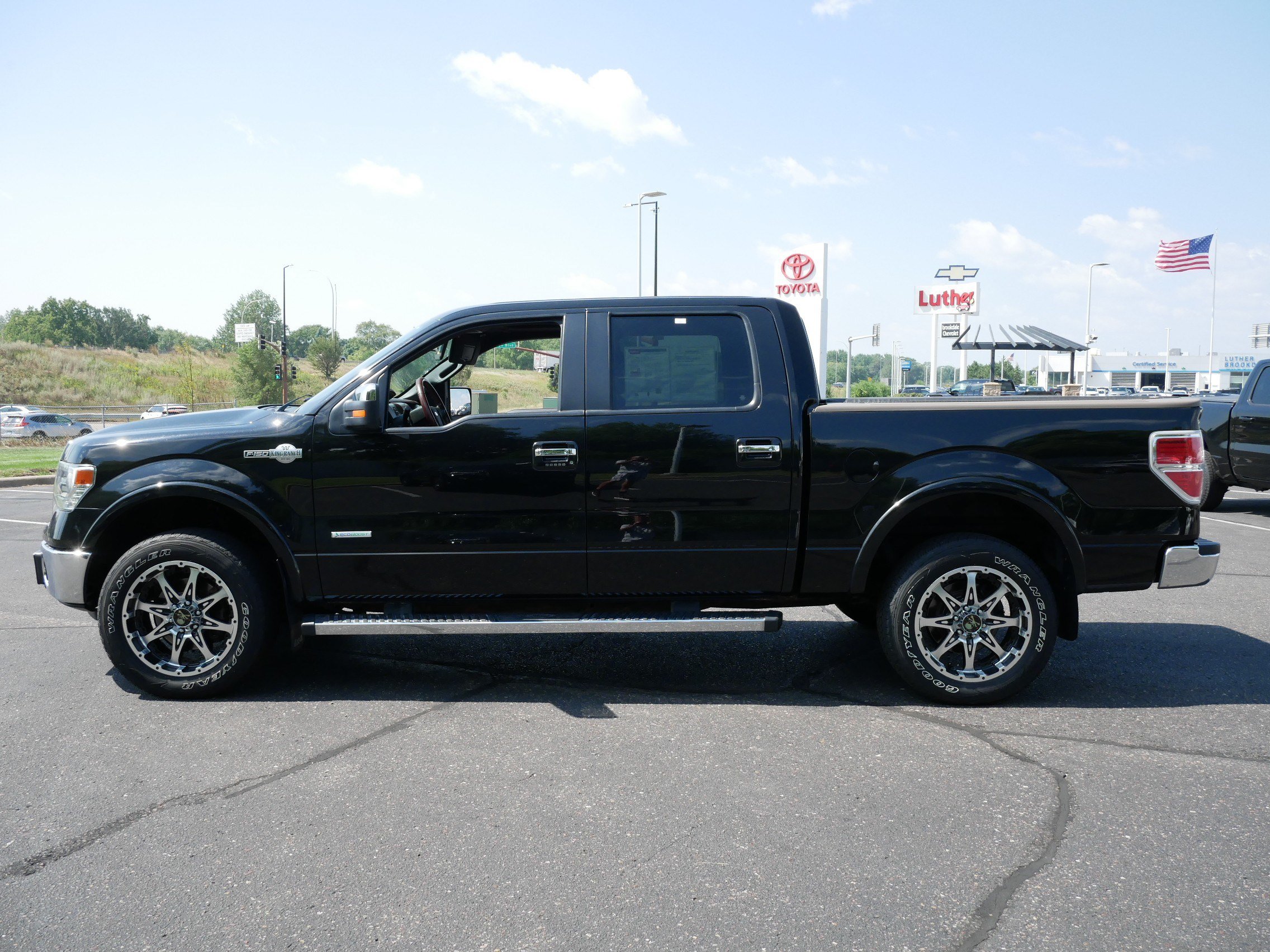 Used 2013 Ford F150 King Ranch w/ King Ranch Luxury Pkg AWD/4WD image 4